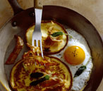 Bacon blinis with fried egg