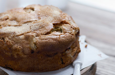 163111 rhubarb cake HERo