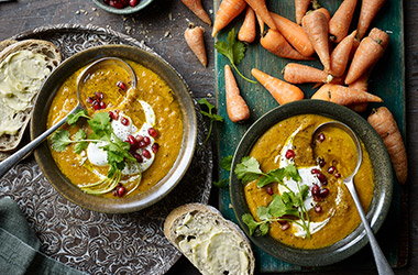 Harissa roasted carrot soup