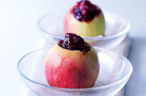 Baked apples with cranberry sauce thumbnail 826d5288 1dc4 4b29 9558 9c7f4c4dc3fa 0 146x128