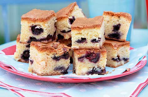 Blueberry and white chocolate squares thumb