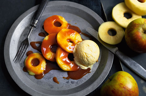 Butterscotch apples with ice cream THUMB