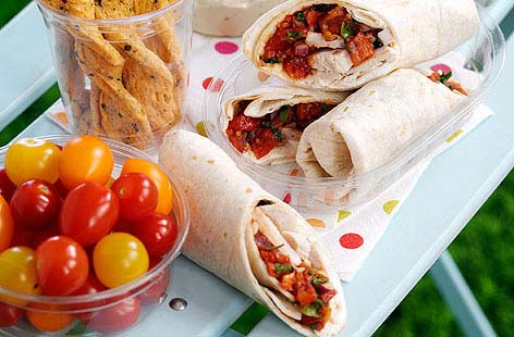Chicken & salsa wrapsTHUMB