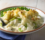 Cheesy fish and leek pie