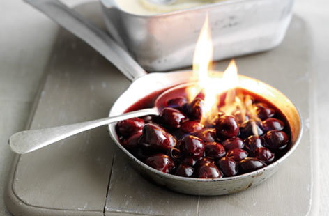 Flaming-Cherries-Jubilee-h-3ad6036b-9015-458b-b0dd-126a23ec184a-0-472x310.jpg