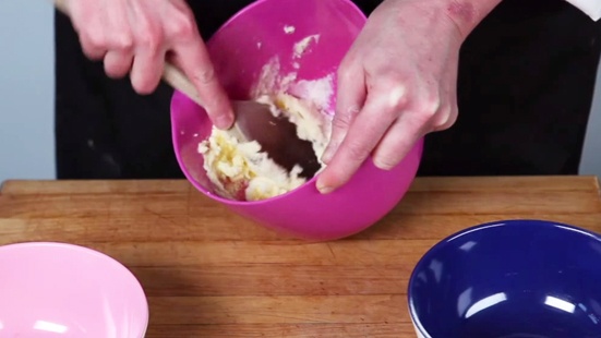 GBC creaming butter and sugar (h)