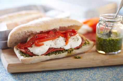 Mozzarella and roast pepper rolls