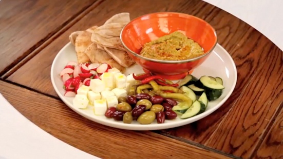 How to Make a Tasty Broad Bean Dip