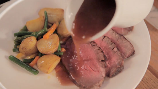 How to make a red wine jus