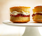Individual Victoria sponge cakes thumbnail 8361bebf 1f3d 4517 a624 061e1ed0440c 0 146x128