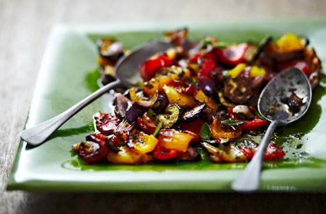 Italian Roastedpeppercourgetteoreganosalad He 68bb72b1 5e22 4a1e b3f9 24f8cddb2d0a 0 472x310