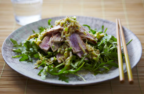 Seared tuna salad