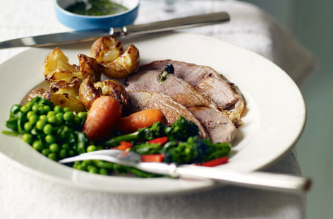 Minted lamb with braised leeks and carrots thumbnail b063998e aa60 4877 802e 39c0bbe76b7a 0 146x128