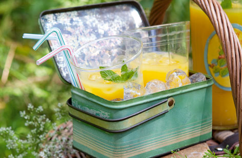 Minted pineapple cooler THUMB