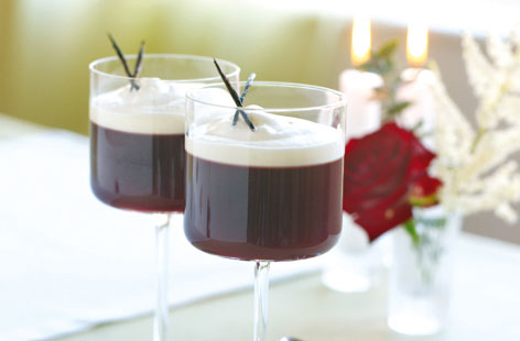 Mulled wine jelly with vanilla ice cream thumbnail 77a44156 8cfe 402e b7ae 35eabd09d654 0 146x128