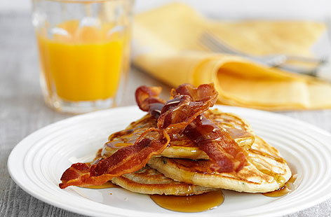 Pancakes-Maple-Syrup-&-baconHERO-8cfe5969-2912-4fbb-9e76-68e4de24c224-0-472x310.jpg