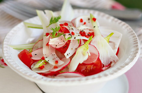 Radish tomato and fennell salad thumb fc3ece89 d83e 487b 9c25 436c44689cc8 0 146x128