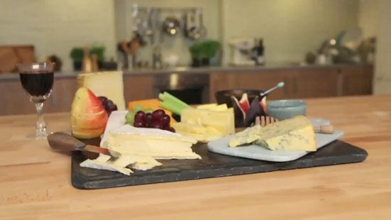How to style a cheeseboard
