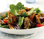 Winter spinach, cherry tomato & red onion salad
