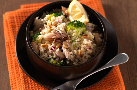 Smoked mackerel superfood saladTHUMB