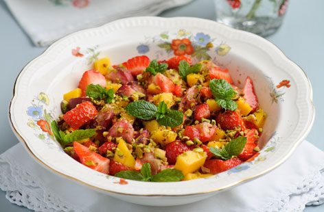 Sweet Eve strawberry tropical fruit salad (h)