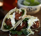 Chille con carne kebabs