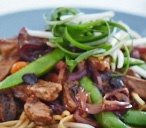 Quorn stir fry with black bean sauce 