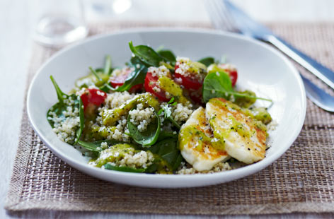 VEGGIE halloumiquinoasaladwithpeachdressing He
