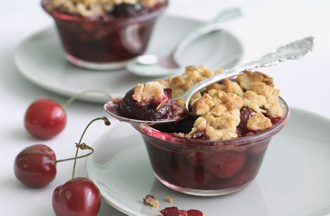 Cherry crumble