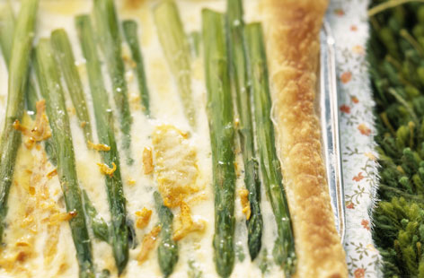 Organic asparagus and crème fraiche tart