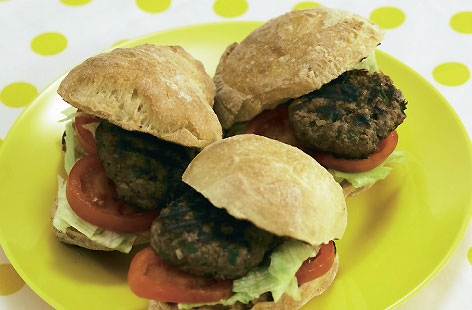 home made burgers thumb 75c6cffa d5da 47dc be92 7dae66d18430 0 146x128