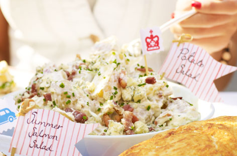 Potato salad with blue cheese