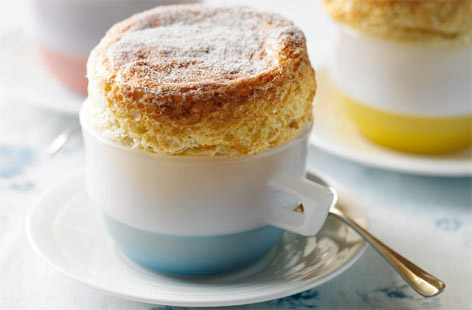 simple rhubarb and custard eggcup souffle