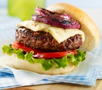 Hamburger with red onions | Tesco Real Food