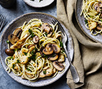 Garlic Mushroom and Chicken Spaghetti | Chicken Recipes | Tesco Real Food