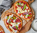 Veggie naan pizzas | Tesco Real Food