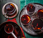 Pomegranate And Vanilla Mulled Wine Recipe | Festive Drinks Recipes | Tesco Real Food