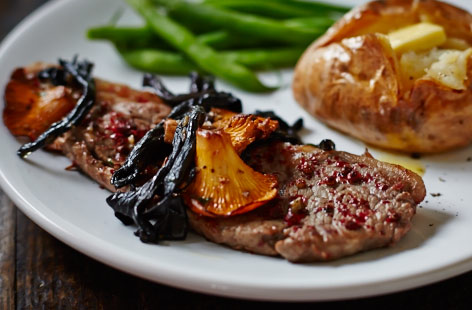 Peppered steak with thymeinfused mushrooms Tesco Real Food Peppered steak with thymeinfused mushrooms Tesco Real Food