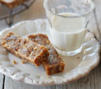 Gluten-free fig and pecan nut bars | Tesco Real Food