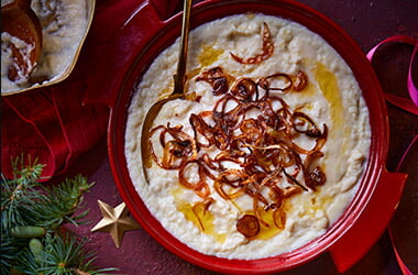 Best-ever bread sauce
