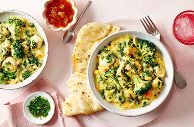 Cheat's creamy chicken and spinach curry