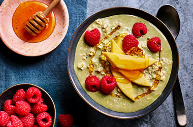 Matcha overnight oats