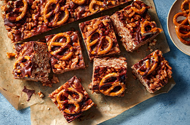 Pretzel rice crispy cakes