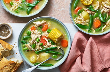 Slow-cooker hearty 5-veg chicken soup