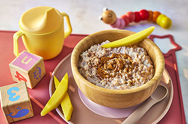 Tropical porridge with mango