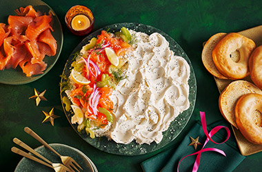 Smoked salmon and cream cheese board