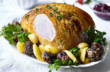 Roast turkey crown with apple and honey glaze