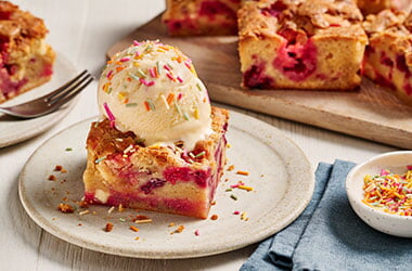 Jelly blondies with ice cream