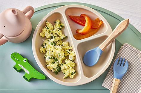 Scrambled eggs with cottage cheese