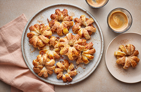 Apple cinnamon doughnuts